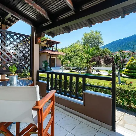 Kamelia & Semeli מלון 2*