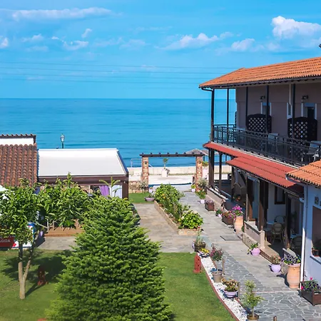 Kamelia & Semeli סקאלה פוטאמיאס