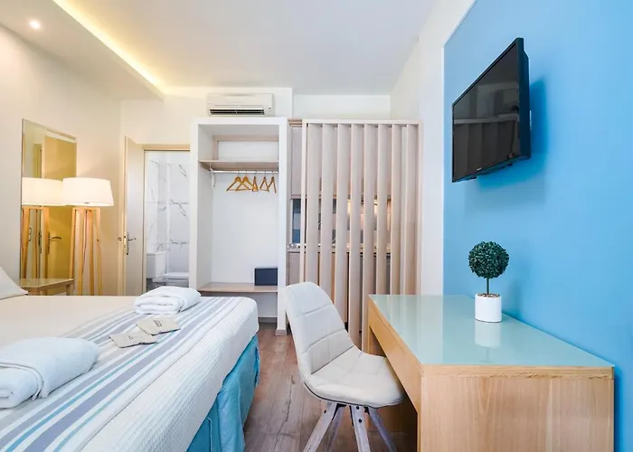 Kamelia & Semeli Hotel 2*