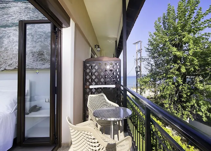 Hotel Kamelia & Semeli