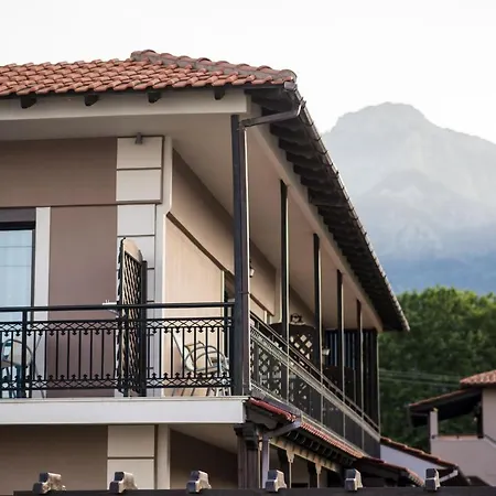 Отель Kamelia & Semeli 2*