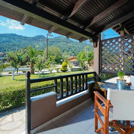 Отель Kamelia & Semeli