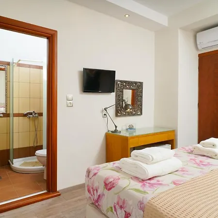 Otel Kamelia & Semeli 2*