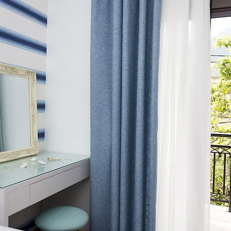 Kamelia & Semeli Отель 2*