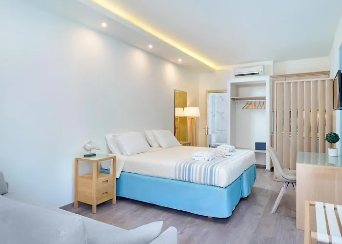 Kamelia & Semeli Hotel 2*