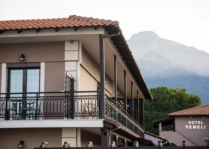 Hotel Kamelia & Semeli 2*